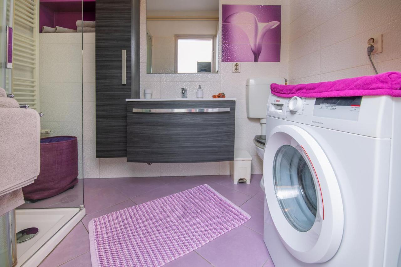 Apartman Point Pula Exteriör bild